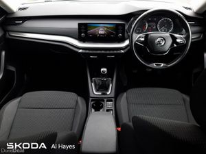 Skoda Octavia **1 OWNER--REVERSING CAMERA**OCTAVIA - Image 2