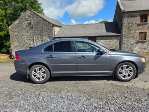 Volvo S80 1.6 diesel ( new NCT and TAXED ) - Image 4