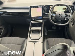 Renault Austral TECHNO E-TECH HYBRID 1.2 200 BHP A - Image 4