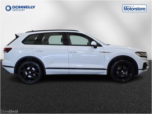 Volkswagen Touareg Diesel Estate SEL - Image 3