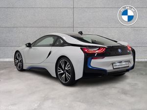 BMW i8 Coupe - Image 3