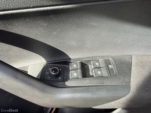 2019 VW POLO 1.0 petrol auto, 27k Miles Only - Image 3