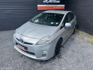 Toyota Prius 1.5 HYBRID 5DR AUTO - Image 3