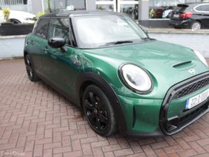 2.0 SD COOPER EDITION 5DR HATCHBACK AUTO  AS NEW - Image 2