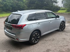 2018 MITSUBISHI OUTLANDER 4WD PHEV HYBRID AUTO - Image 4