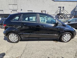 Mercedes-Benz B-Class 2012 - Image 3