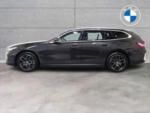 BMW i5 eDrive40 Sport Edition Touring - Image 4