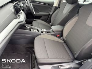 Skoda Octavia SELECTION 1.5 TSI 115HP DSG 5DR - Image 4