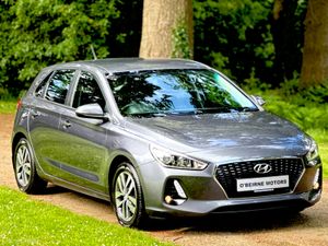 1.6CRDI 6SPD * DELUX PACK * - Image 4