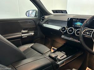 Mercedes-Benz GLB 180 D AUTO 5 5DR - Image 2