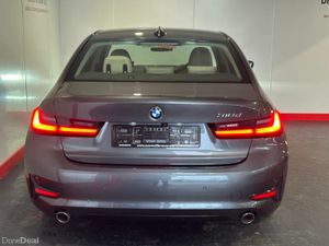 BMW 3-Series D SPORT 3SSG 4DR - Image 3