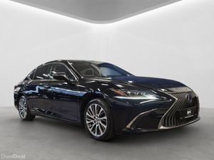 2020 LEXUS ES 300H SUNROOF. - Image 3