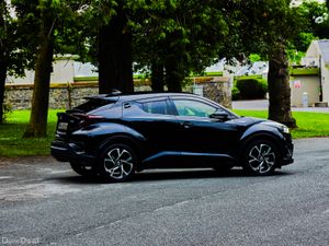 2017 Toyota C-HR 1.8 Petrol Automatic G Package - Image 4