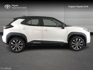 Toyota Yaris Cross YARIS CROSS LUNA SPORT - Image 3