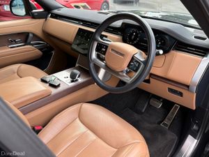 Land Rover Range Rover Plug in Hybrid / Warranty u - Image 2