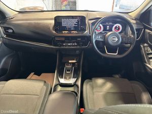 Nissan Qashqai 1.3 PET MILD HYBRID SV PREMIUM CVT - Image 4