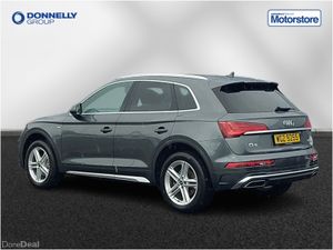 Audi Q5 Estate S Line - Image 2