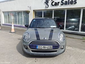Mini Cooper Cooper D - Image 2