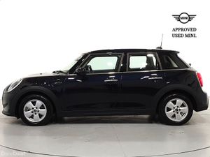 Mini Cooper 5-Door Cooper Classic - Image 4