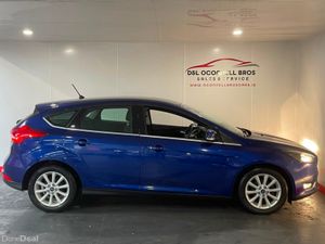 Ford Focus 1.5 TDCI 120 TITANIUM S/S 5DR 120PS - Image 3