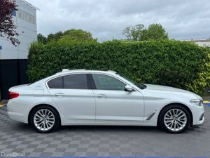 BMW 5-Series 530e LUXURY LINE 2.0 // OPENING SUNRO - Image 3
