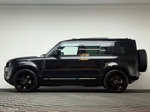 Land Rover Defender HSE X-DYNAMIC 2.0 PHEV - Image 4