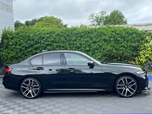 BMW 3-Series 330e M-SPORT COMPETITION 2.0 HYBRID * - Image 2