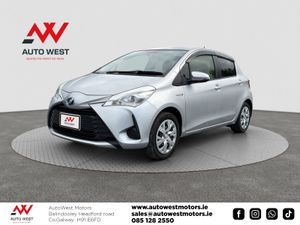 2017 Toyota Vitz Automatic Self Charging Hybrid - Image 4