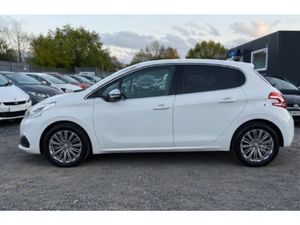 Peugeot 208 1.2 Petrol Automatic - Low Mileage (85 - Image 4