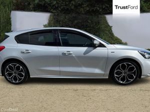 Ford Focus ST-Line X Edition - Image 3