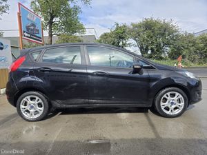 162 Ford Fiesta 1.2 Petrol Manual ZETEC Warranty - Image 4