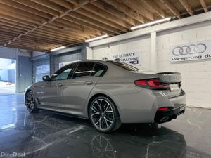 2022 BMW 5-Series 520d Msport PRO Auto - Image 3