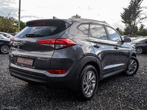 2017 Tucson 1.7d Auto Exec/1 owner/1yr warranty - Image 3