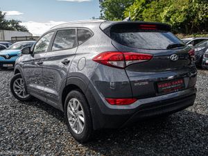 2017 Tucson 1.7d Auto Exec/1 owner/1yr warranty - Image 2