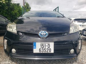 Toyota Prius 2015 - Image 2