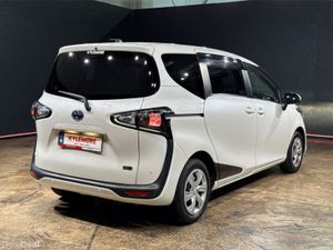 Toyota Sienta 1.5 HYBRID 7 SEATER - PUSH BUTTON ST - Image 4