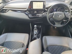 Toyota C-HR ** STUNNING SPEC ** HYBRID ** TRINITY - Image 2