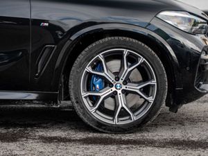 BMW X5 XDRIVE45E M SPORT **PRO PACK** - Image 2
