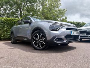 Citroen e-C4 X 2023 | HUGE SPEC | WARRANTY - Image 4
