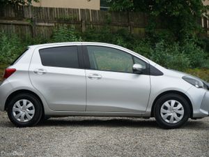 2016 Toyota Yaris Automatic - Image 2