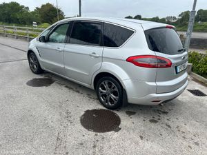 Ford S-Max 7 Seat Titanium Hi Spec - Image 2