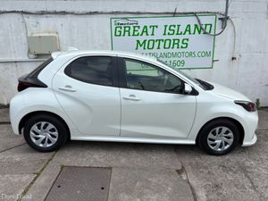 Toyota Yaris 1.0 petrol automatic - Image 4