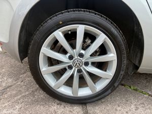 Volkswagen Golf 1.2 petrol automatic - Image 2
