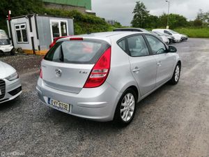 Hyundai i30 2010 - Image 3