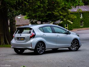 2020 Toyota Aqua 1.5 Petrol Hybrid Automatic Sport - Image 4