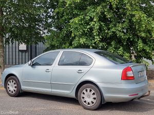 €990     Skoda Octavia 2009    €990 - Image 2