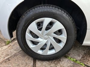 Toyota Yaris 1.5 petrol hybrid automatic - Image 2