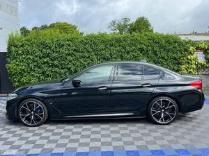 BMW 5-Series 530e M-SPORT COMPETITION 2.0 HYBRID * - Image 3