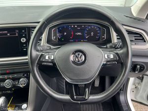 Volkswagen T-Roc STYLE DESIGN 2.0 TDI // SERVICE H - Image 4