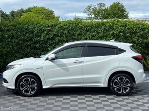 Honda Vezel 1.5 HYBRID AUTO // HALF LEATHER HEATED - Image 3